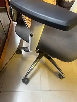 iamtarukmakto Show in webcam