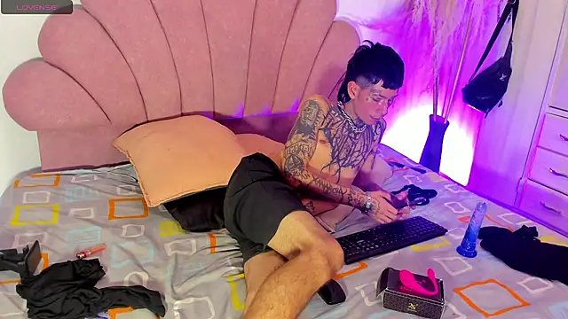 Devel_and_angell webcam show