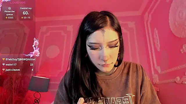 Kat_VonDeのライブXXXチャット