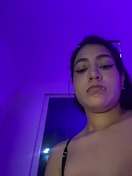 Hana-Parker's Live XXX Chat