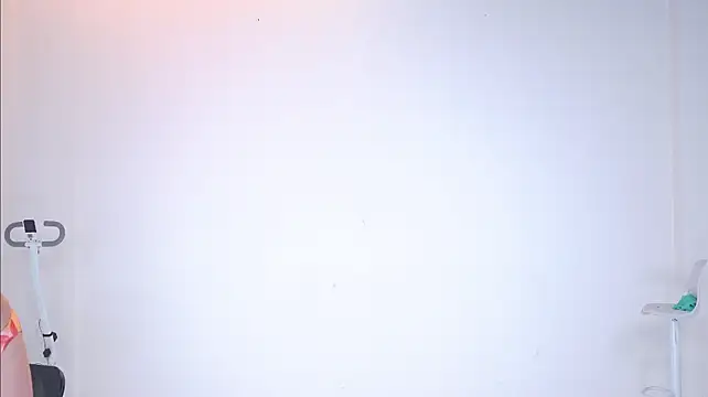 צ'אט XXX בשידור חי של IVE-111