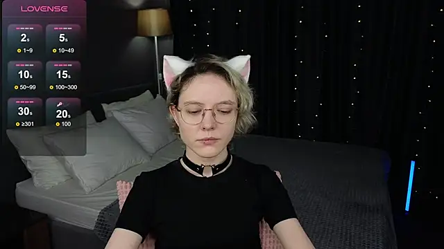 XXX chat uživo modela HottoKori