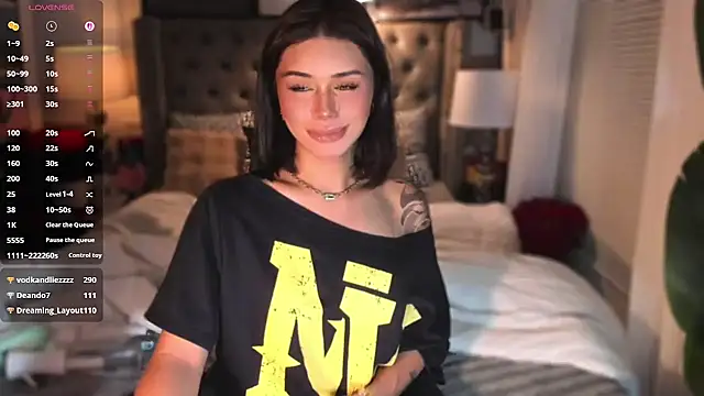 دردشة ParisianDoll الجنسية المباشرة