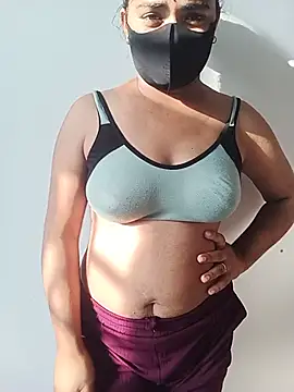 Hot_madhu5 live XXX chat