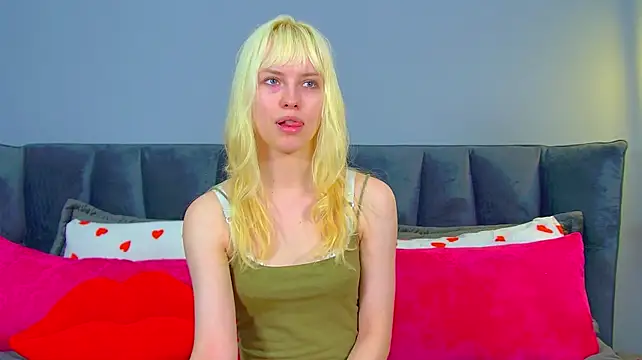 צ'אט XXX בשידור חי של HannahHollis