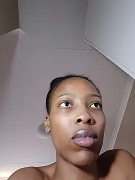 MsParisSmith's Live XXX Chat