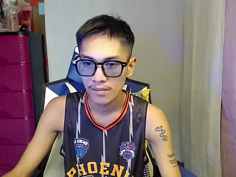 riks_tyler Pertunjukan Webcam