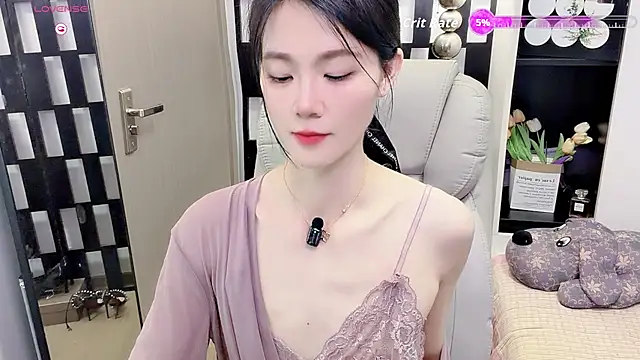 Yueyue-MM live XXX chat