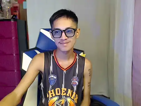 riks_tyler Pertunjukan Webcam
