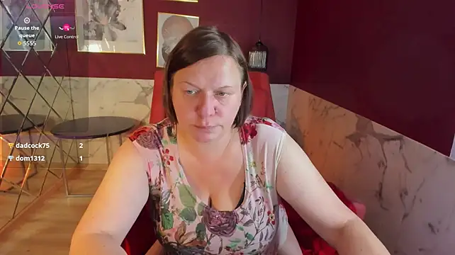 KellyPerfection élő XXX-chatje