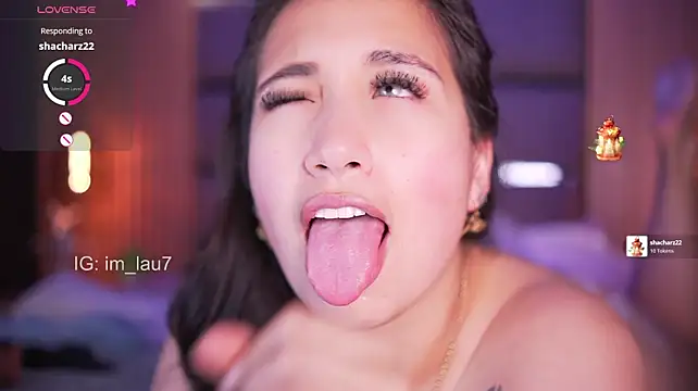 แชท XXX สดของ Lauroberts7