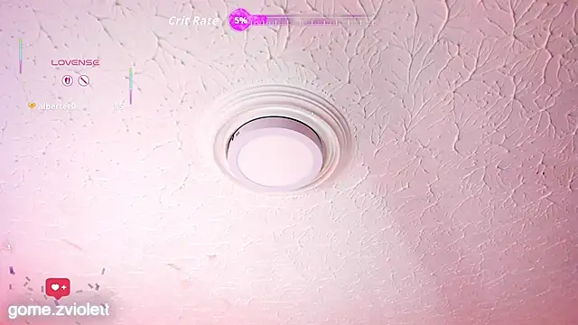 ViolettGomez_93 即時 XXX 聊天