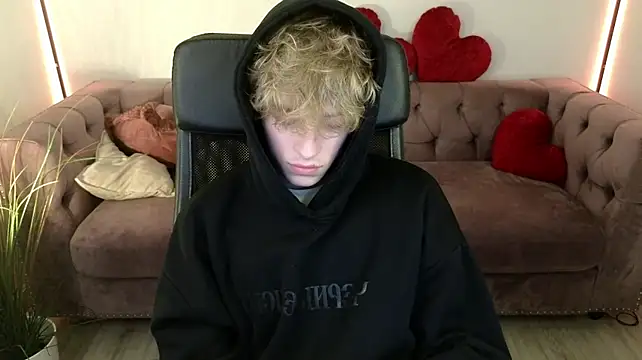kevingarsiaa webcam show