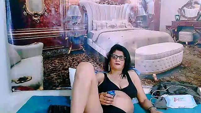 IndianAllure Live XXX-chat