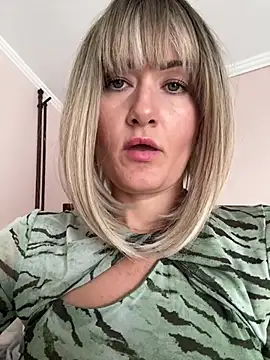 Chat +18 de LunaFoxs ao vivo
