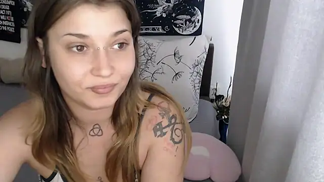 AlienforTwenty 라이브 XXX 채팅
