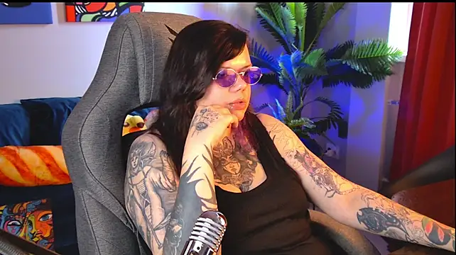 CharliBlackwood Live XXX-chat