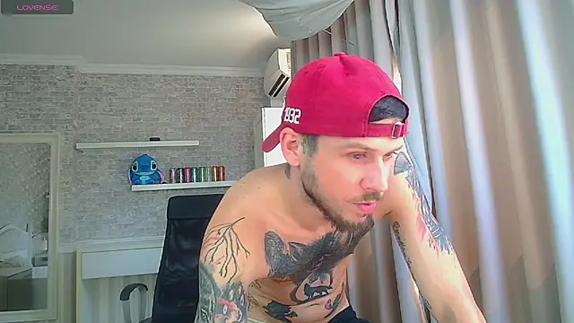 JonahShaw Live XXX-chat