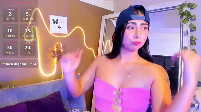lucyfer_gppのライブXXXチャット