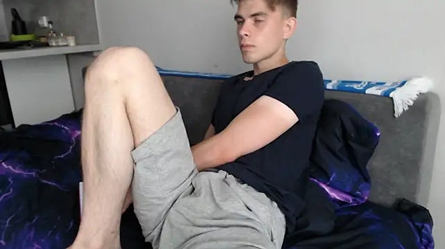 Pokazy przed kamerką – Student_Oliver