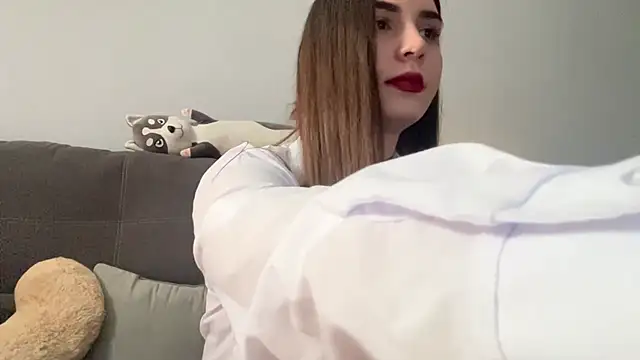 LucyLuxy 在線直播表演