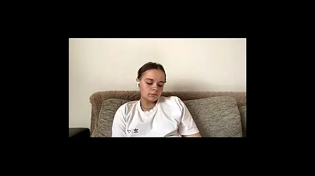LorileeKaliszewski live XXX chat