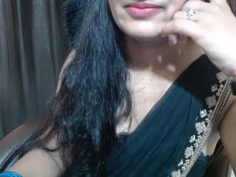 Kudi_Kiyara's Live XXX Chat