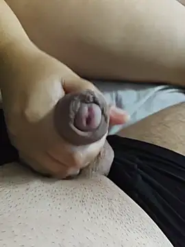 MadaamJizz_DickLewd 在線直播表演
