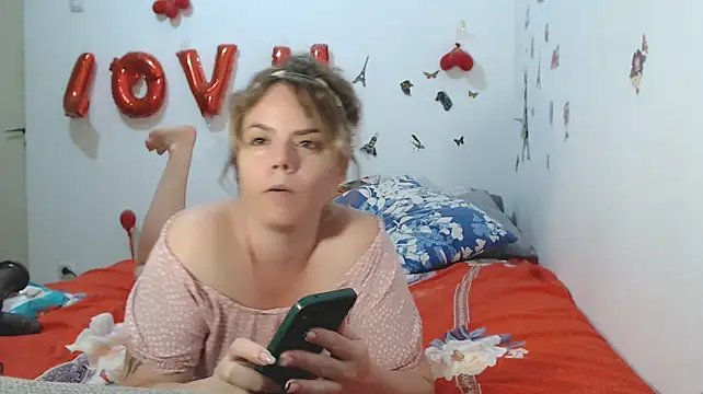 Czat XXX na żywo – hotmilf4uxxx