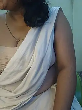 Živý XXX chat AADHIRA_Tamil_Mallu