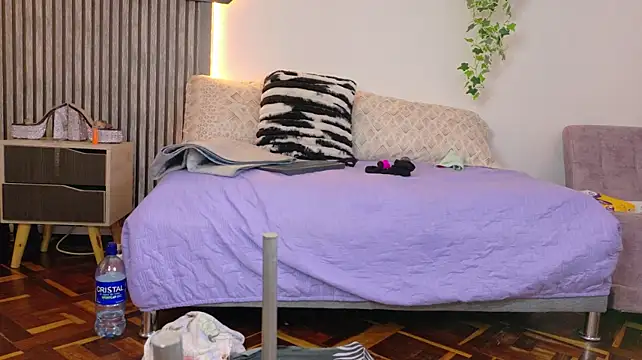 Scarlet_Hiit XXX чат на живо
