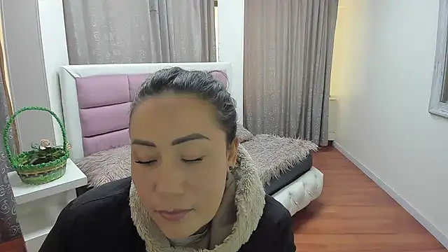 gaby_trent Adlı Modelin Canlı XXX Sohbeti