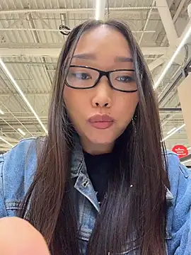 trytomakememoam's Live XXX Chat