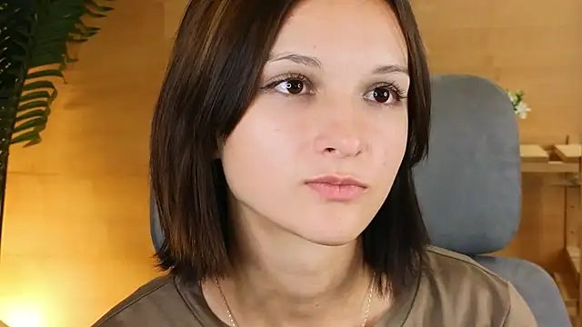 Show modela JunkoSahli na web-kameri
