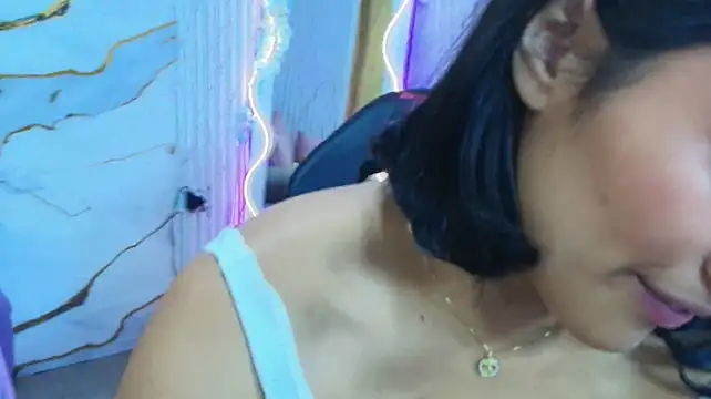 PEACHY_TAY's Live XXX Chat