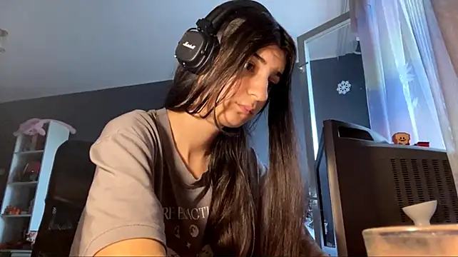 MindaHallmon live XXX chat
