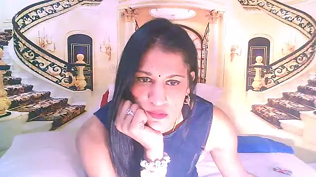IndianSexcSmyle's Live XXX Chat