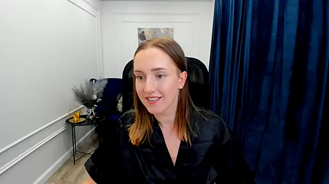 CaseyTerini's Live XXX Chat