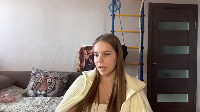 Peekinside live XXX chat