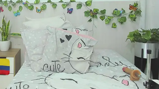 LindaCatalina_ Chat XXX in diretta
