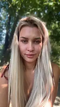 Онлайн чат XXX KikiWatson