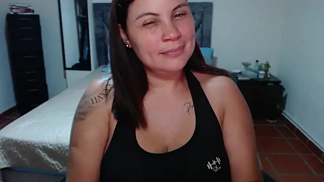 XXX chat uživo modela Secret_Bella