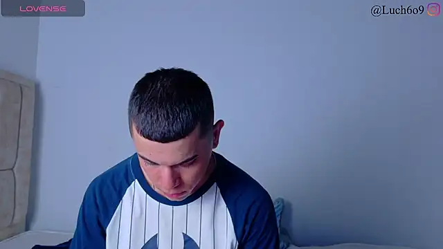 Luch609 élő XXX-chatje