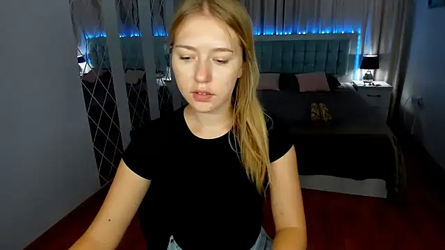 RosaTiny Live XXX-chat
