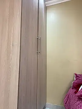 XXX chat uživo modela Princess-Mel21