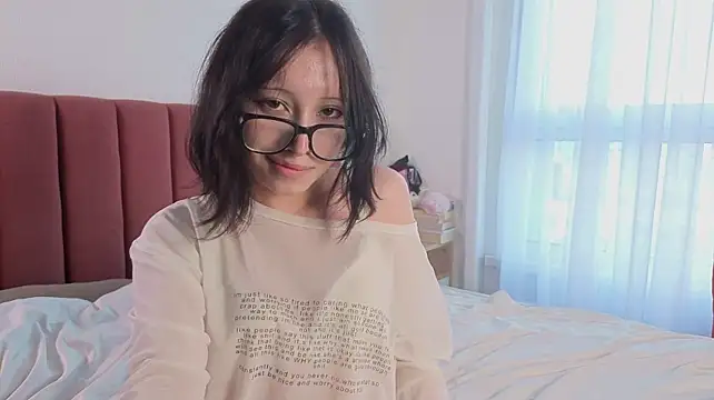 Онлайн чат XXX Mira_Rin