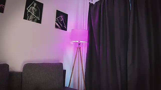 ElaraHex's Live XXX Chat