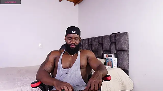 james_musclebbc Chat XXX live