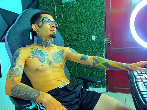 Boy_tatto77 live XXX chat