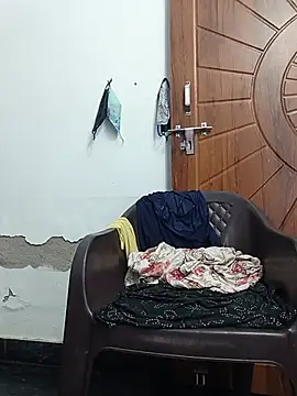 PUNAM456 লাইভ XXX চ্যাট